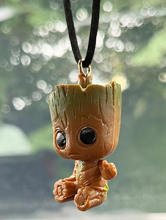 Ciondolo baby Groot gadget per auto, del personaggio Guardiani della Galassia, laccetto incluso